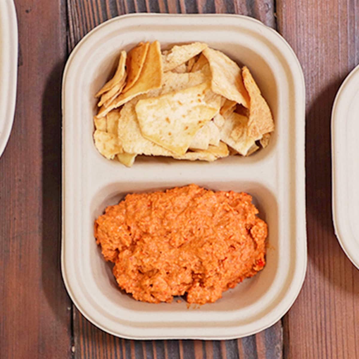 World Centric 14 oz Compostable Fiber Container, 2-Compartment, 8 x 6 x 1.5 in (QTY 400), SKU TR-SC-U8D-LFS