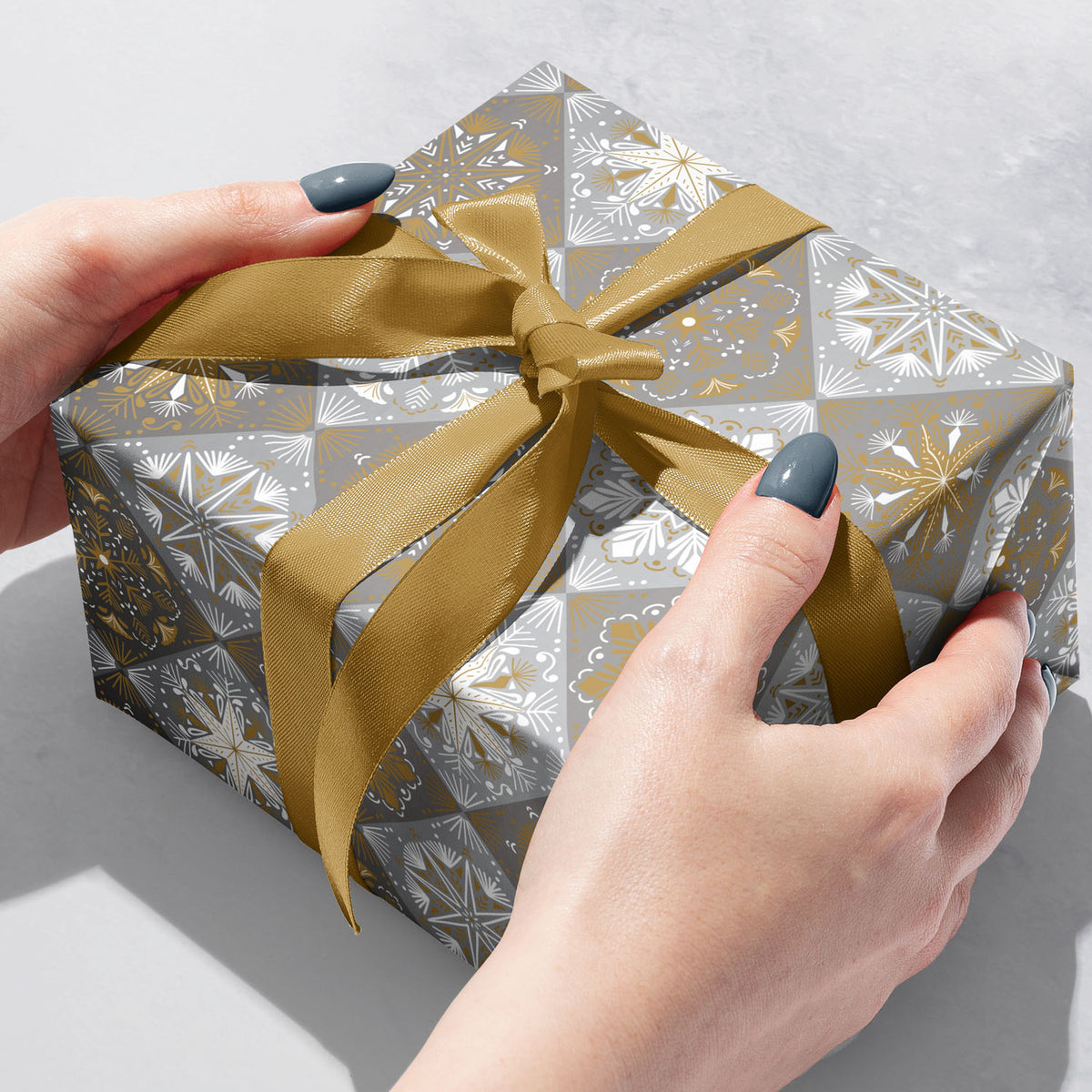 Ornamental Snowflakes Gift Wrap - XB872.1b.jpg