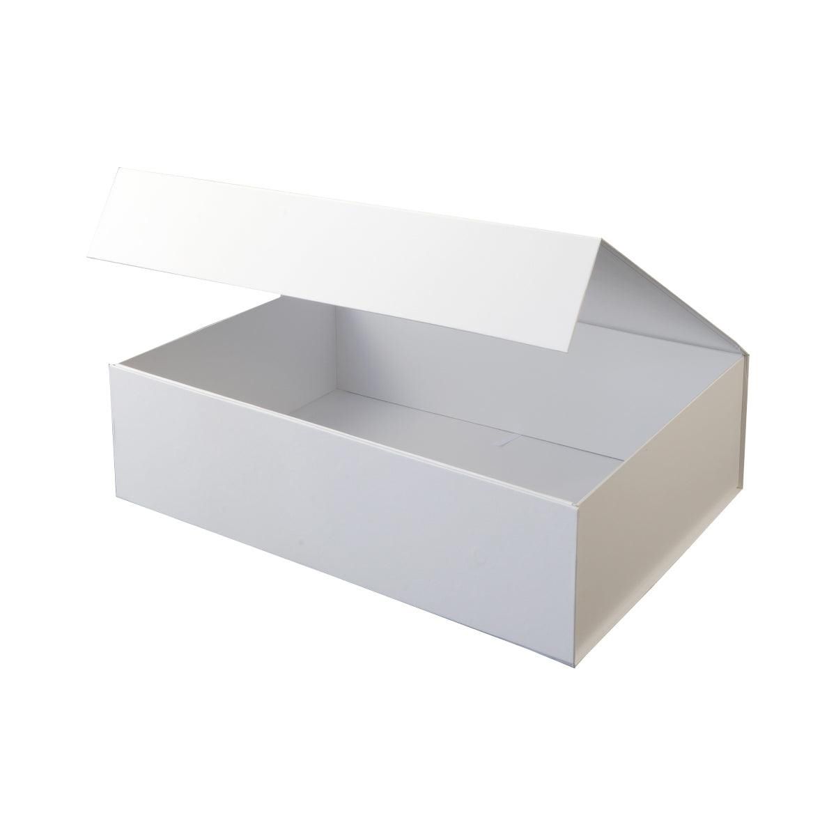 Matte White - Magnetic Gift Box - 17.7 x 13.4 x 2.8"