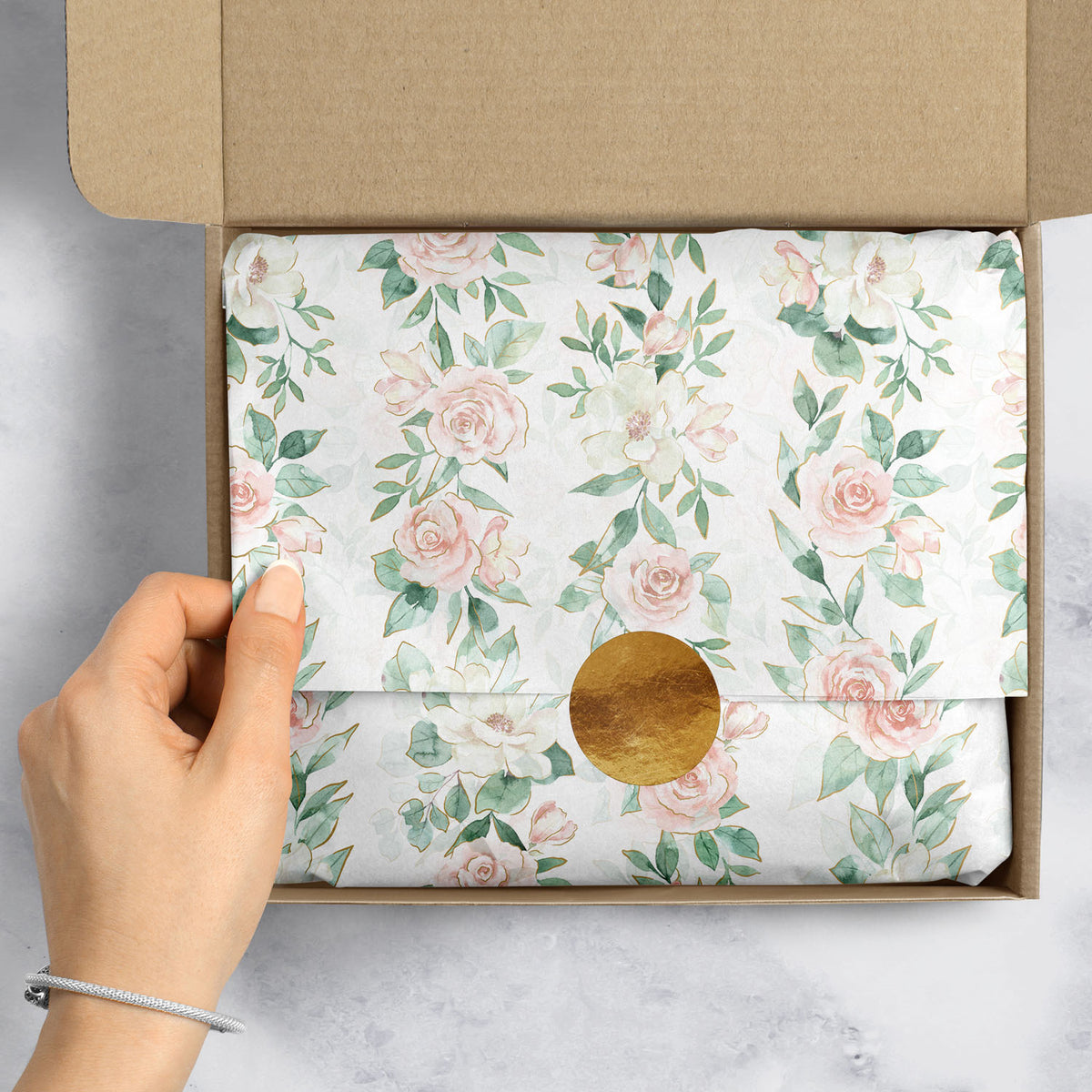 Pink Roses Gift Tissue - BPT474.1e.jpg