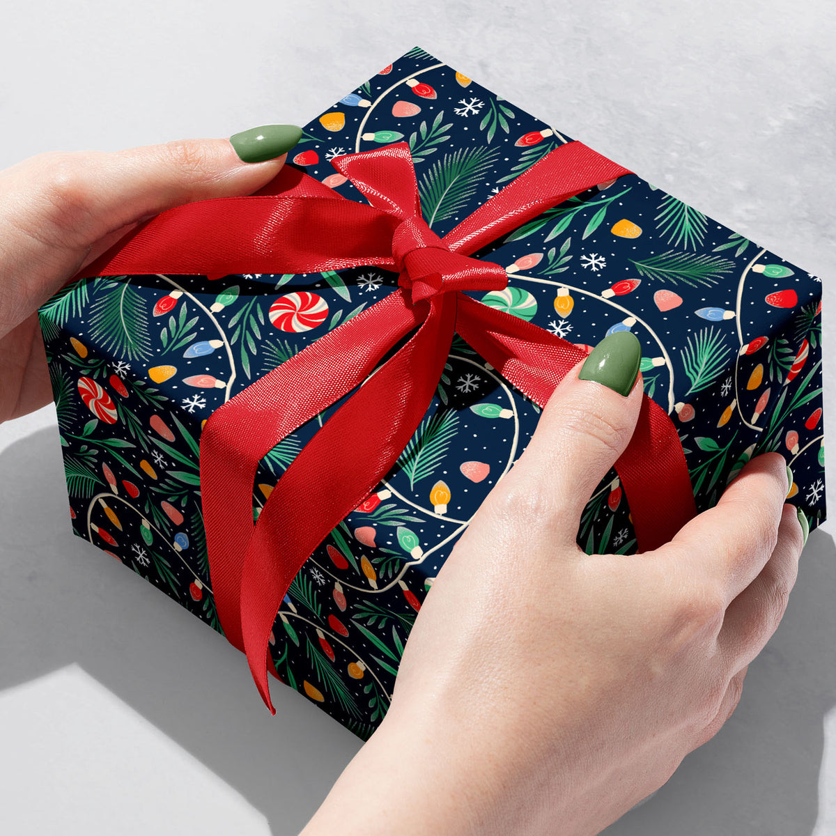 Peppermint Twinkle Gift Wrap - XB859.1b.jpg