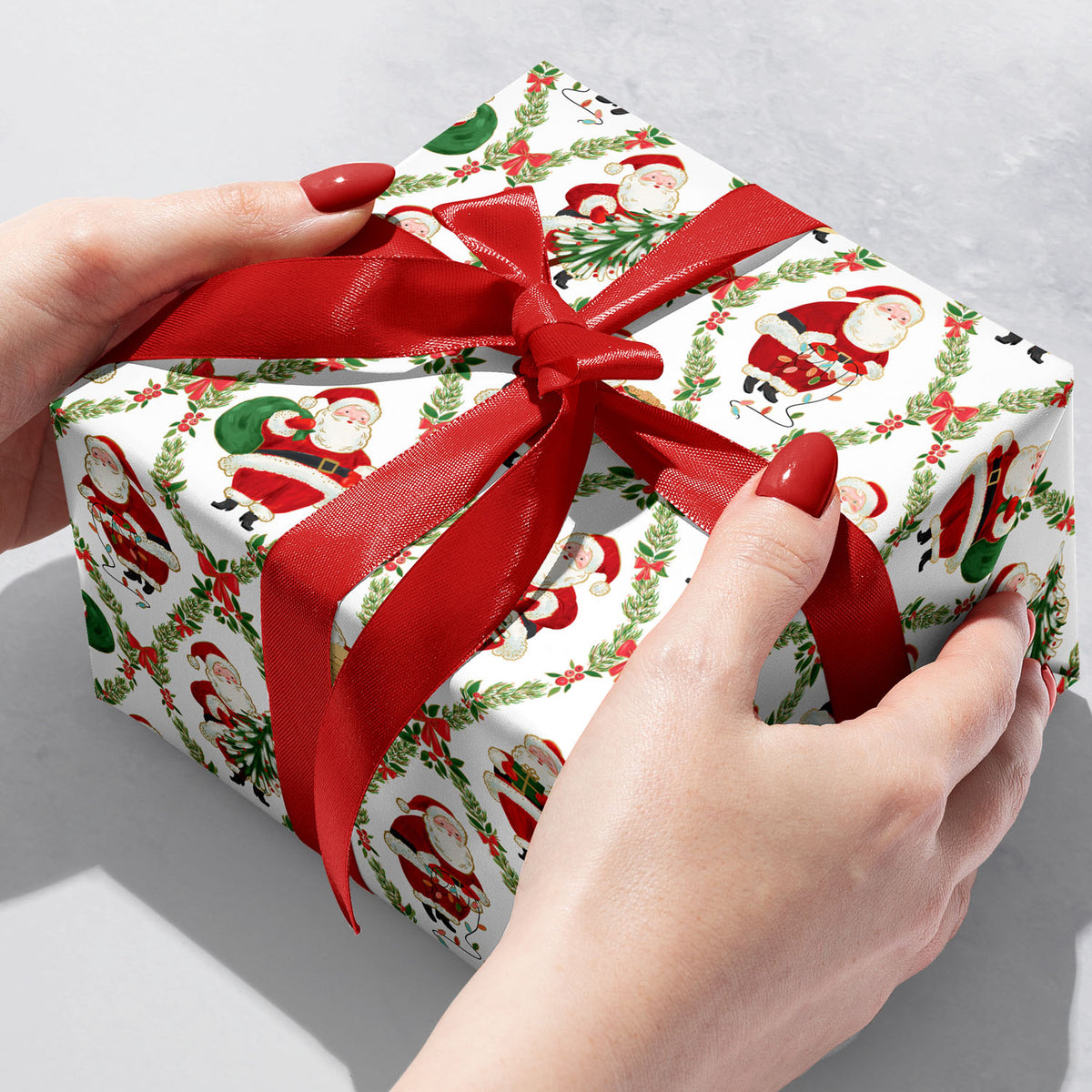 Classic Santa Gift Wrap - XB864.1b.jpg