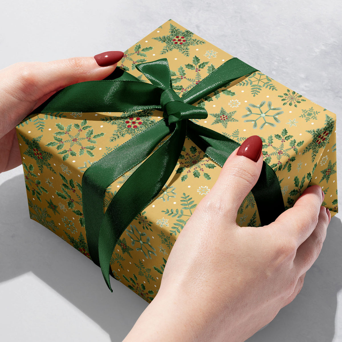 Forest Snowflakes Gold Gift Wrap - XB876.1b.jpg