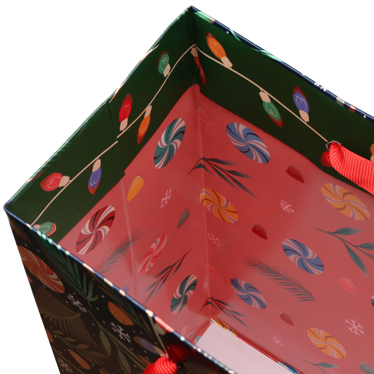 Peppermint Twinkle Gift Bag - XGBM859.1d.jpg