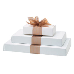 White - Die Cut Candy Box - (1/2 lb) 7-1/2 x 4 x 1-1/8"