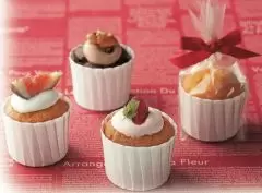 Pleated White Baking Cups